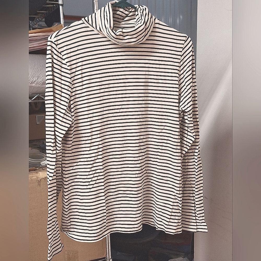 Black/White Striped Cotton/Wool Turtleneck